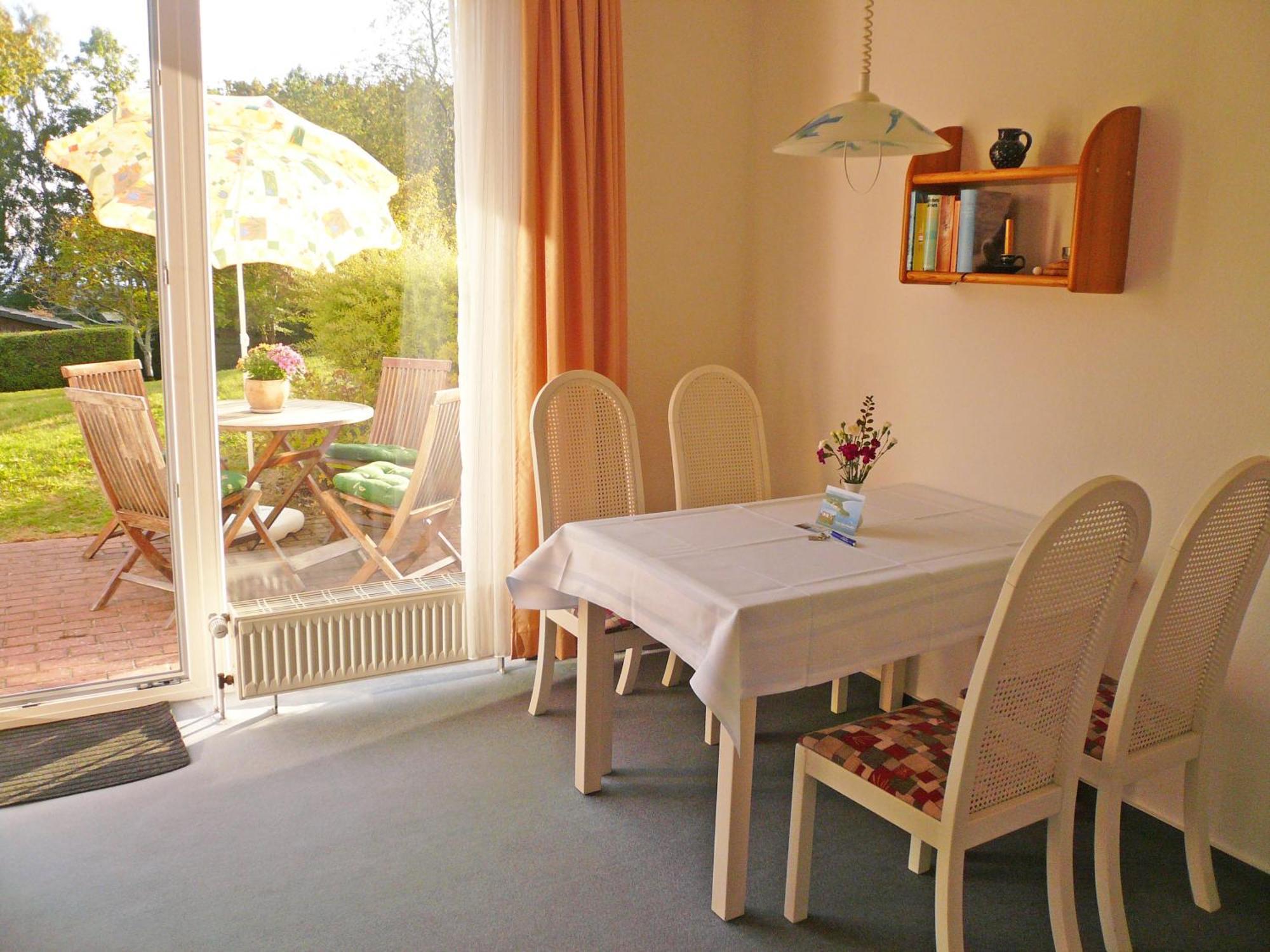 Haus Seeschwalbe Ferienwohnungen Goehren  Rom bilde