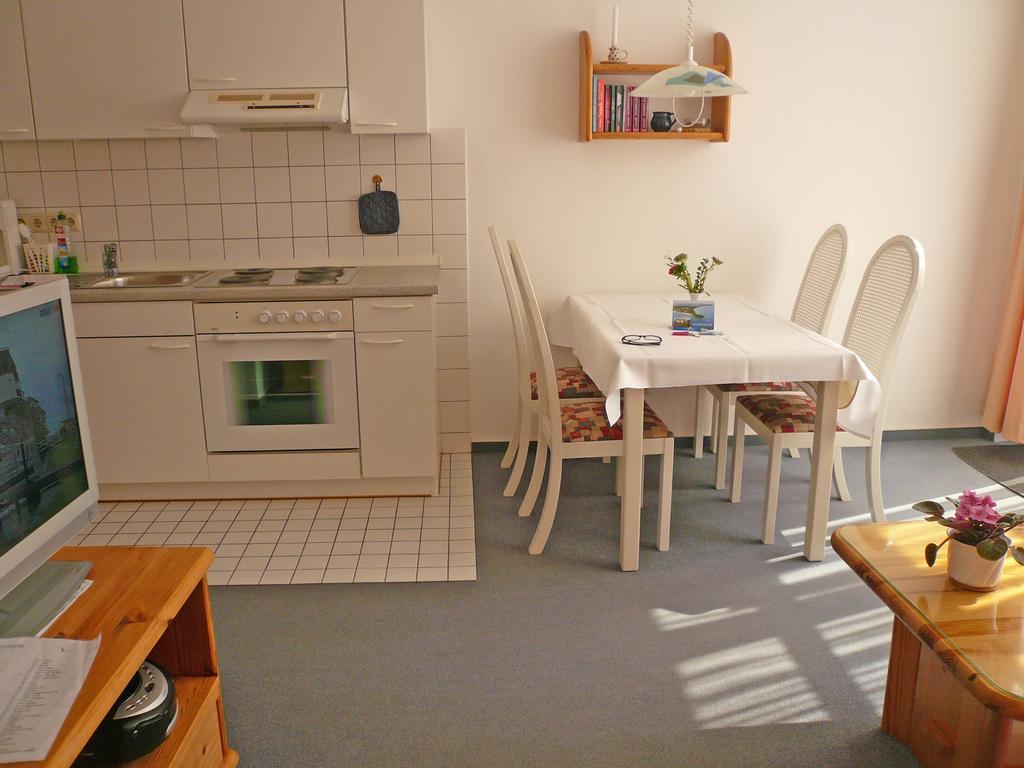 Haus Seeschwalbe Ferienwohnungen Goehren  Rom bilde